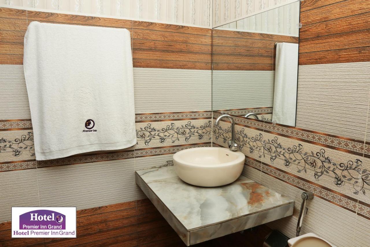 Premier Inn Johar Town Лахор Екстер'єр фото