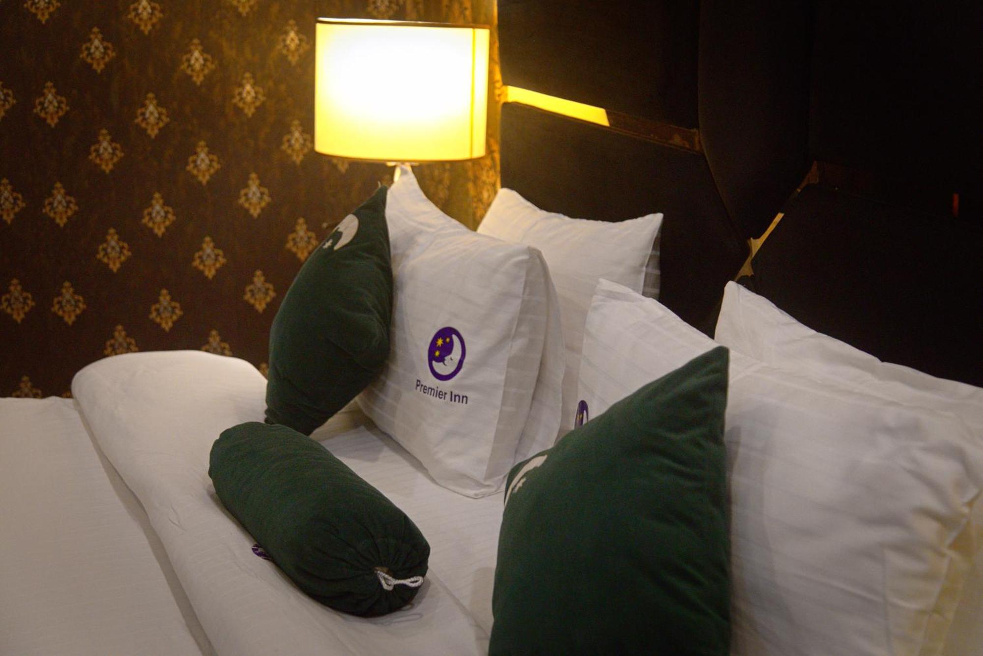 Premier Inn Johar Town Лахор Екстер'єр фото