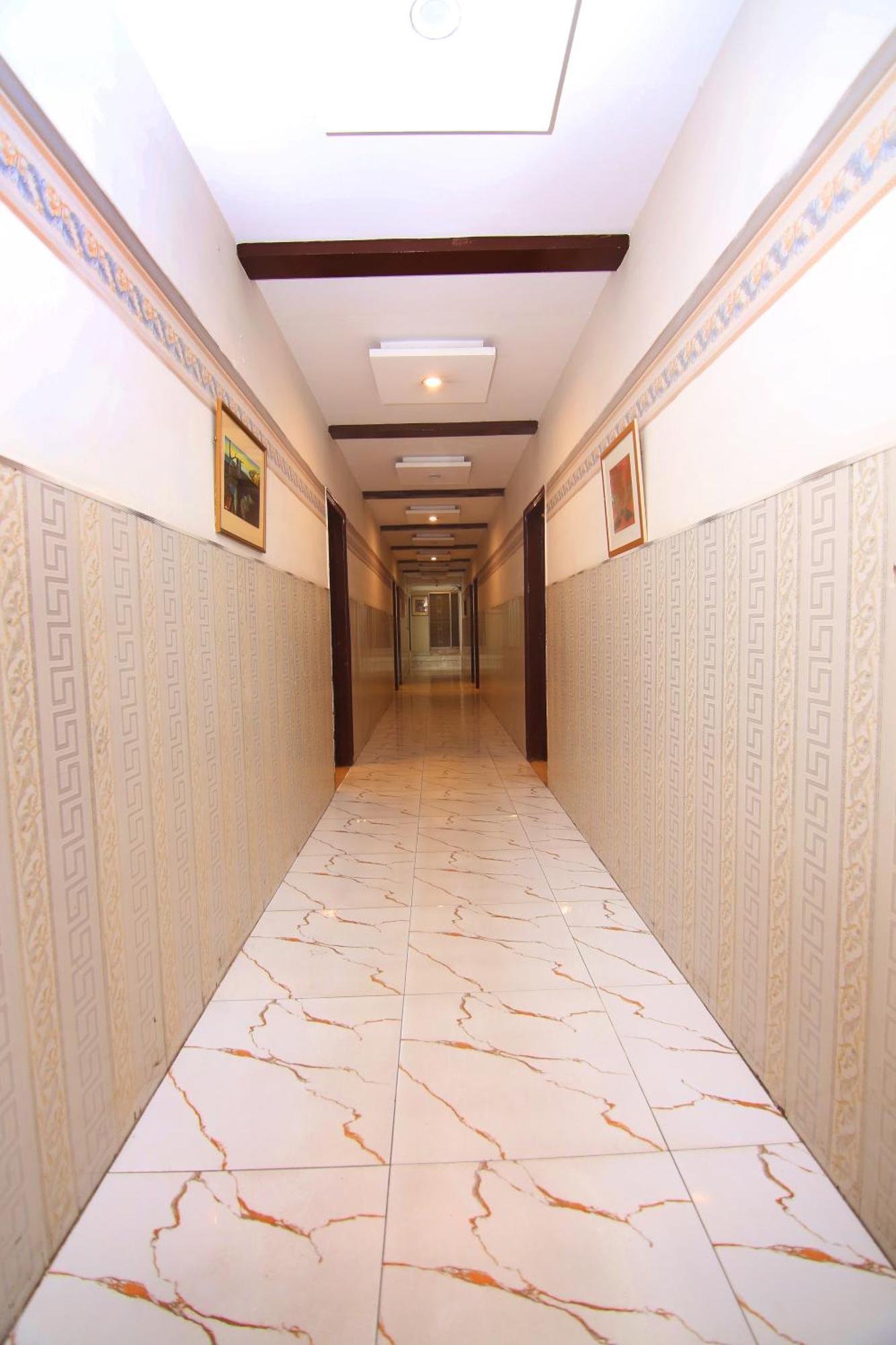 Premier Inn Johar Town Лахор Екстер'єр фото