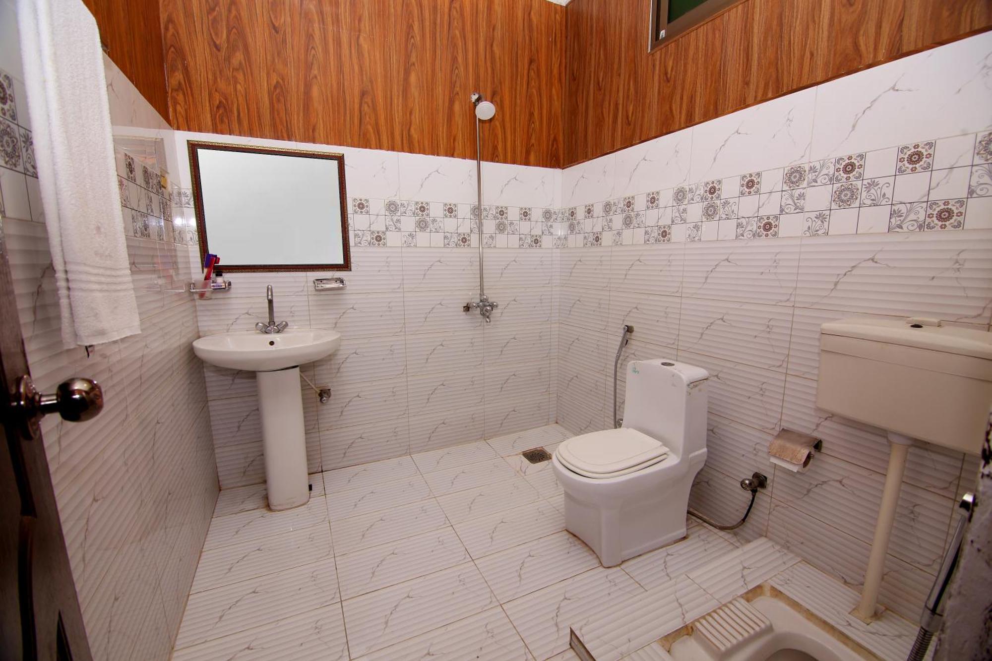 Premier Inn Johar Town Лахор Екстер'єр фото
